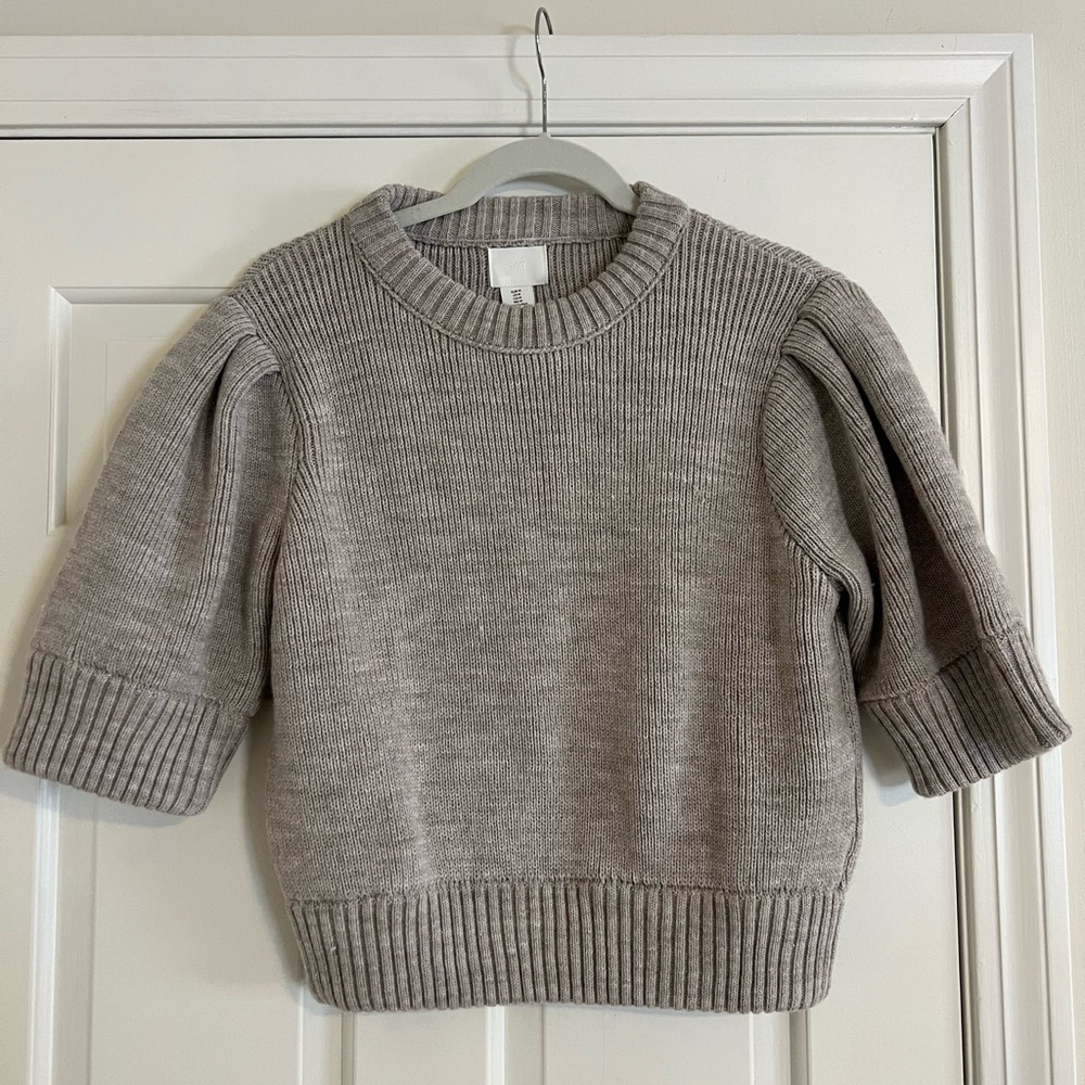 H&M Puff-Sleeve Crewneck Sweater in Light Gray-Taupe